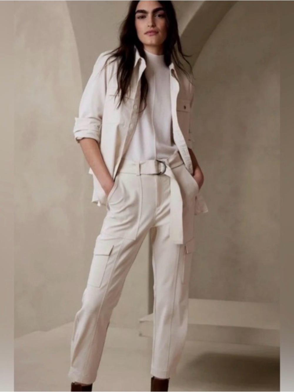 Banana Republic Slim Refined Stretch Cargo Pants Cream Size 12